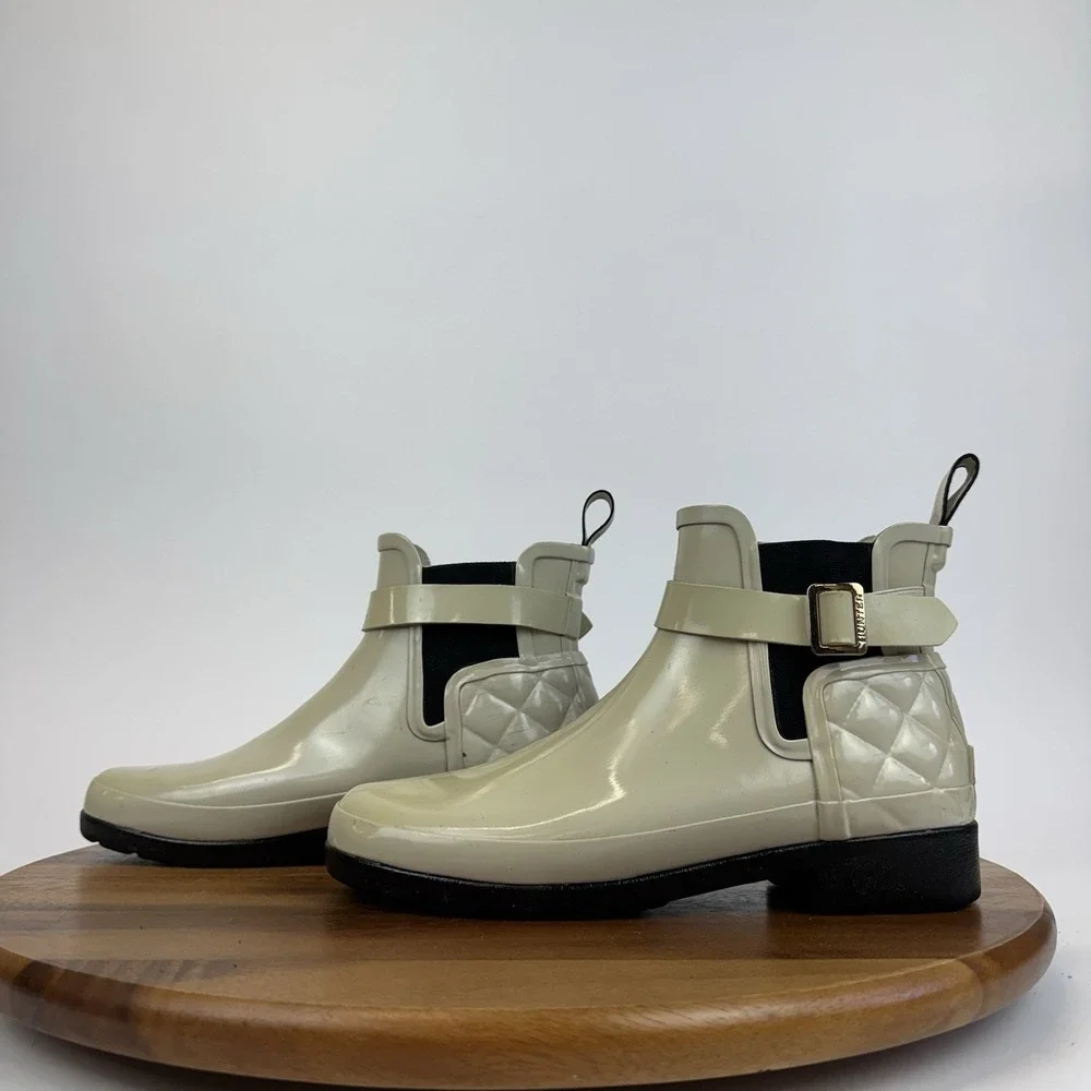 Womens Hunter Refined Quilted Gloss Beige Buckle Chelsea Ankle‎ Boots Size 7 M
